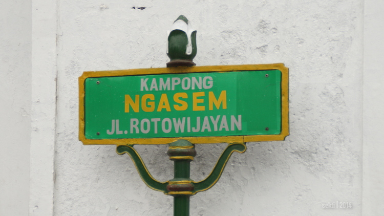 papan nama kampung