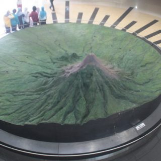 model gunung merapi