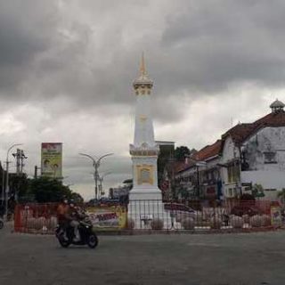 tugu yogya