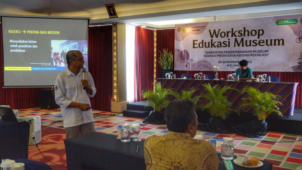 presentasi pada workshop